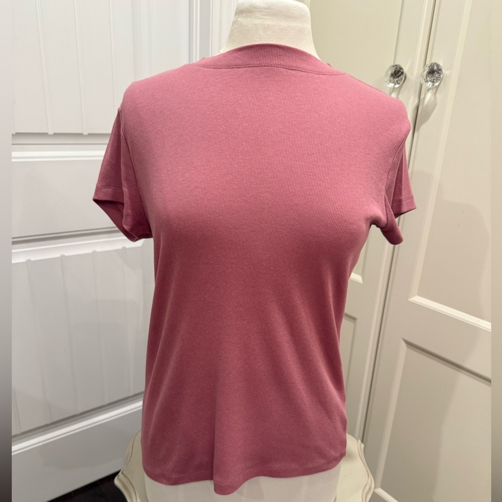 a new day Women’s Size Large Mauve Short Sleeve Crew Neck Ribbed T-Shirt Top